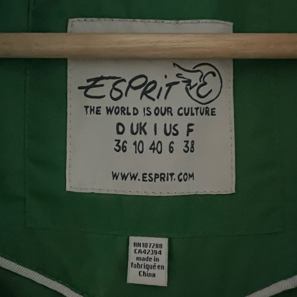 Esprit - Green puffer vest - ladies sz 6 - Picture 4 of 4